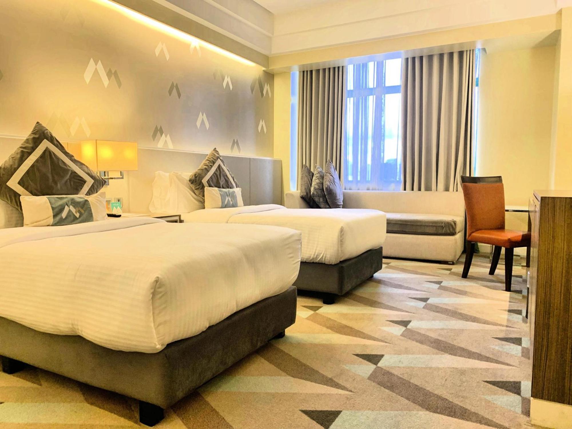 Hotel Benilde Maison De La Salle Манила Экстерьер фото
