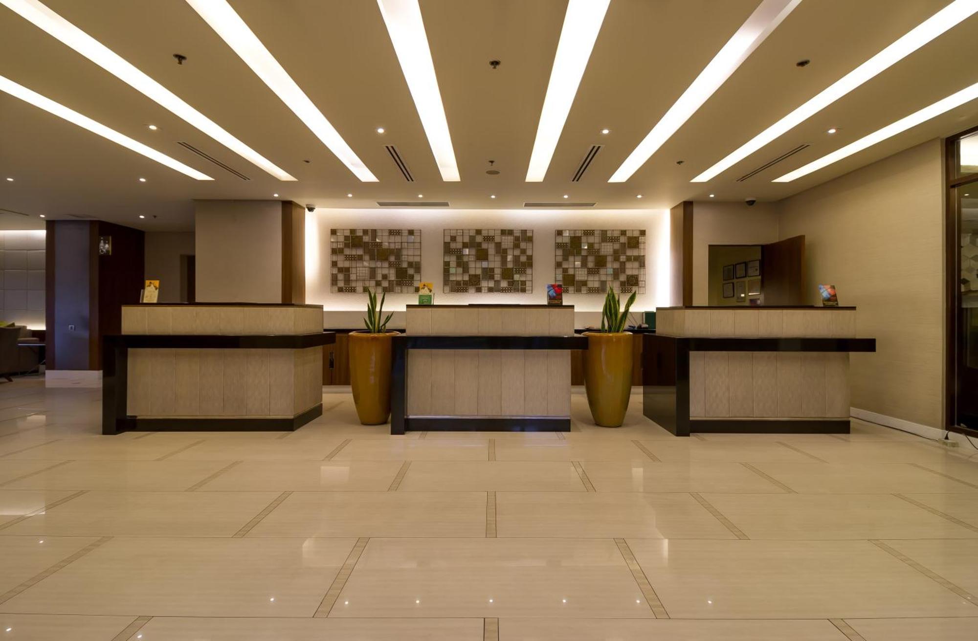 Hotel Benilde Maison De La Salle Манила Экстерьер фото